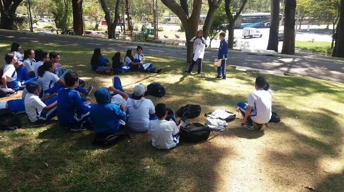 Alunos da unidade Diadema em atividade externa do Colégio COB